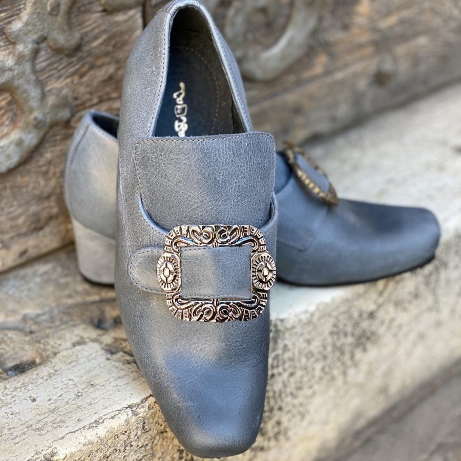 Sepatu Cosplay Pria Wanita Sep - Men'S Shoes Louis Vuitton ulasan dan harga